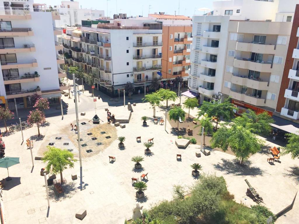 Apartamentos Albertos Santa Eulària des Riu Kültér fotó