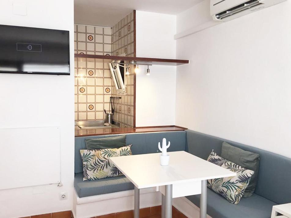 Apartamentos Albertos Santa Eulària des Riu Kültér fotó